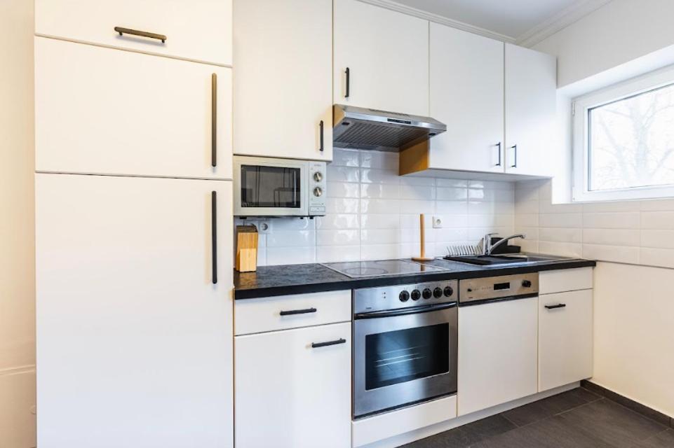 Experience Central Vienna From A Stylish And Modern Apartment Esterno foto